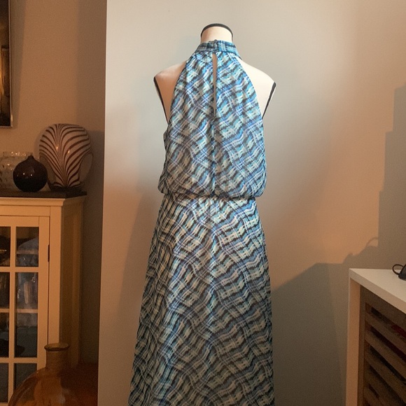 Calvin Klein, Sz 8, sleeveless halter mock neck floor length maxi dress - Picture 5 of 9